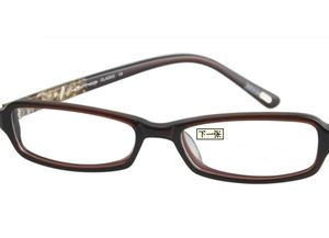 戴眼鏡與辦公用品 洞察職場形象與效率的雙重提升